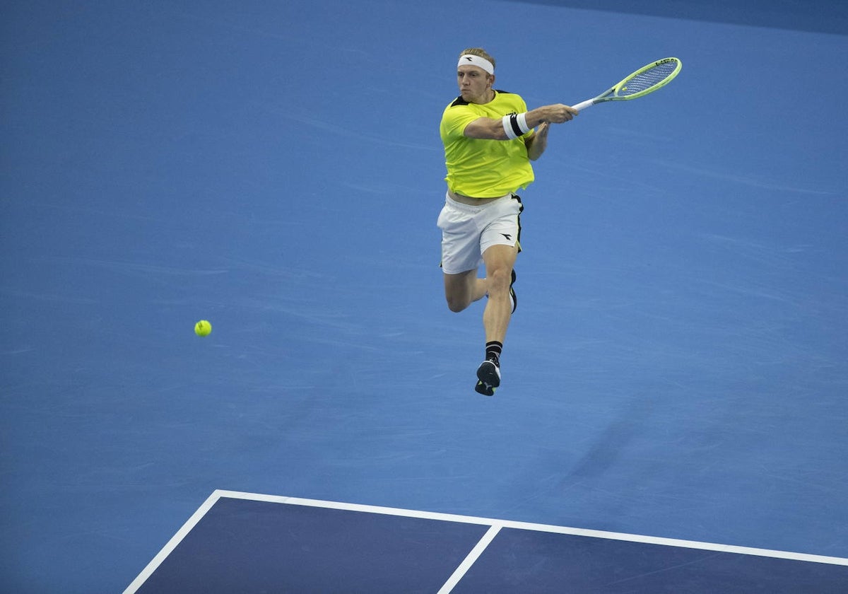 Un espectacular golpe de Davidovich en suspensión y de derecha en el duelo de este sábado ante Zverev.