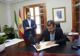 Visita del consejero de Medio Ambiente al Ayuntamiento de Benalmádena.