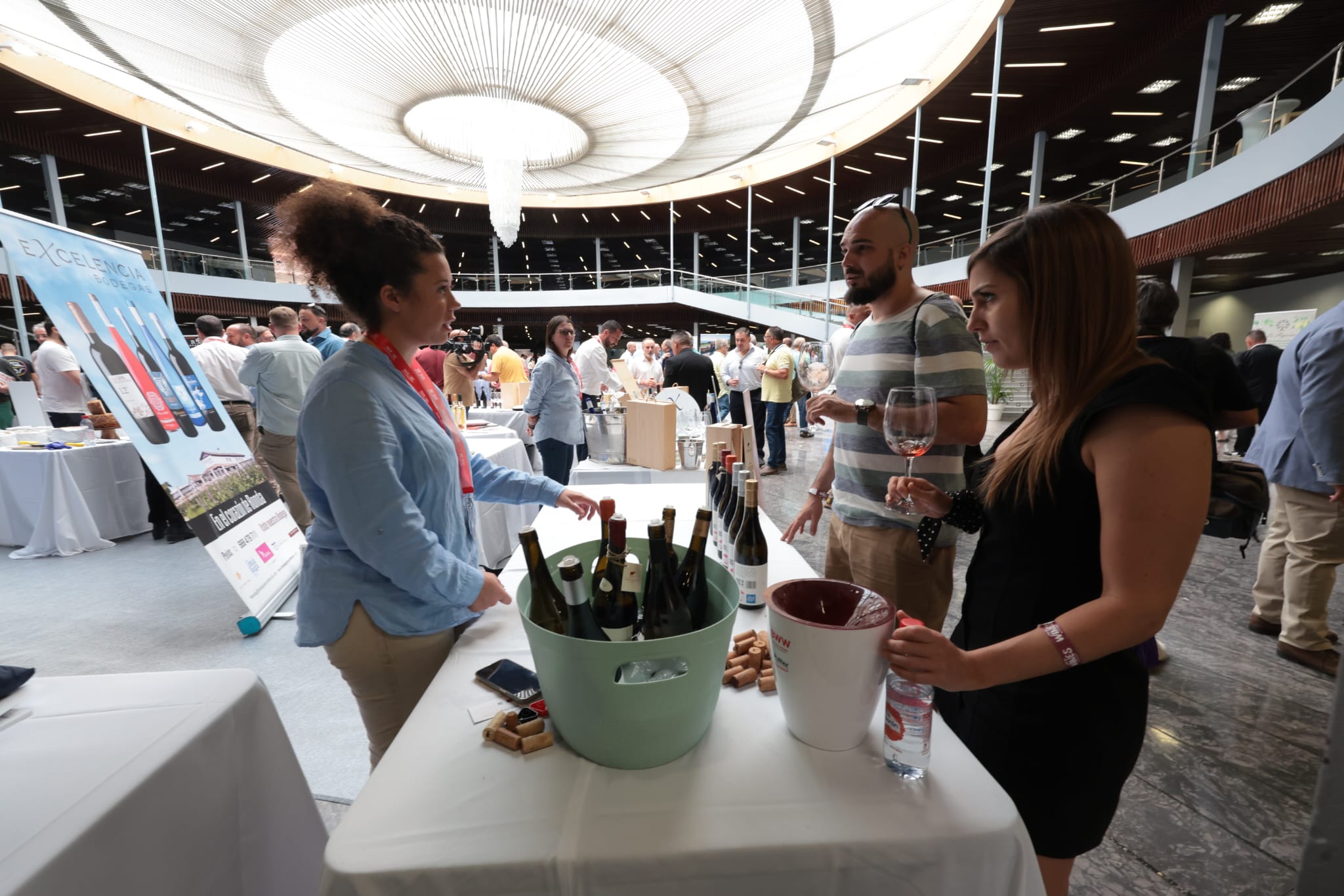 El mundo del vino vuelve a citarse en SUR Wines &amp; Gourmet