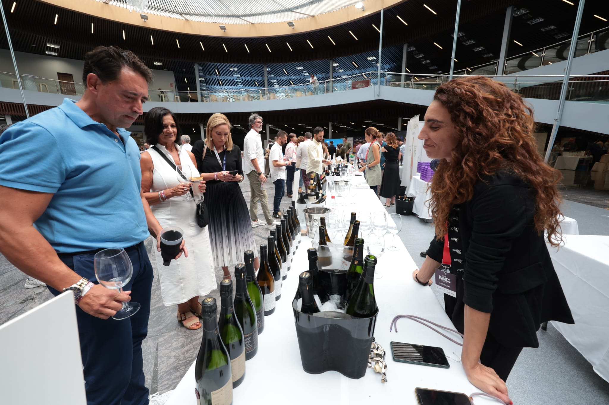 El mundo del vino vuelve a citarse en SUR Wines &amp; Gourmet