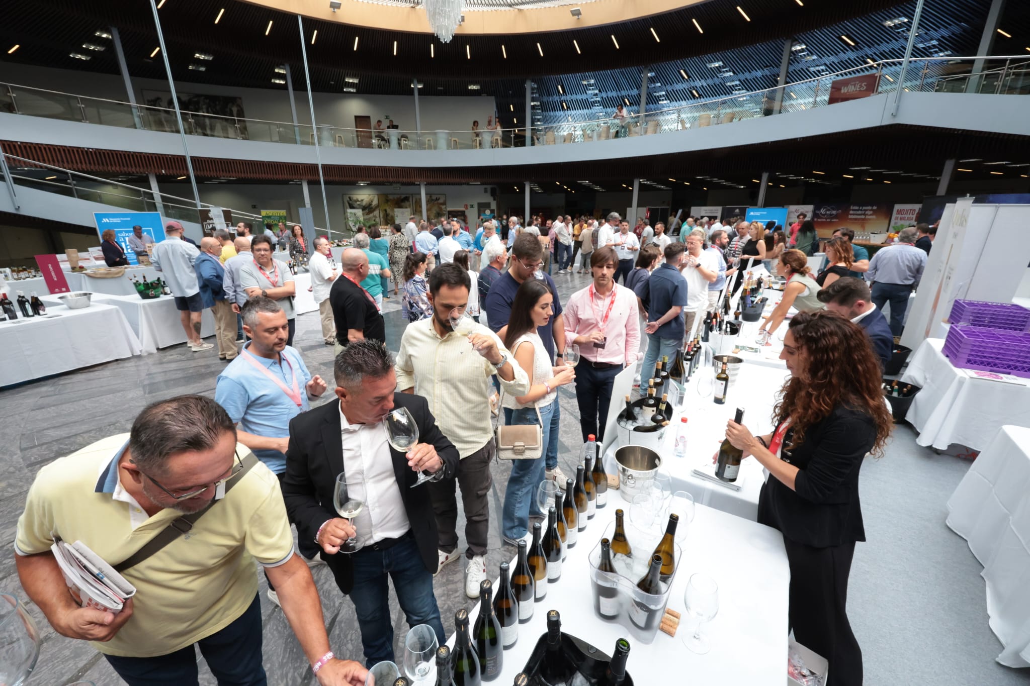 El mundo del vino vuelve a citarse en SUR Wines &amp; Gourmet