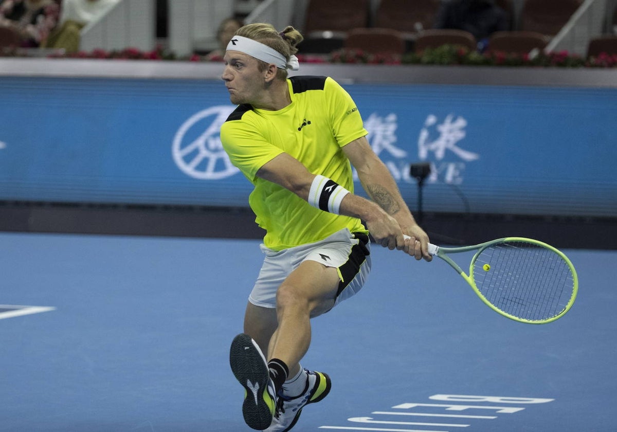 Davidovich, en su último partido, ante Zverev en Pekín el sábado.