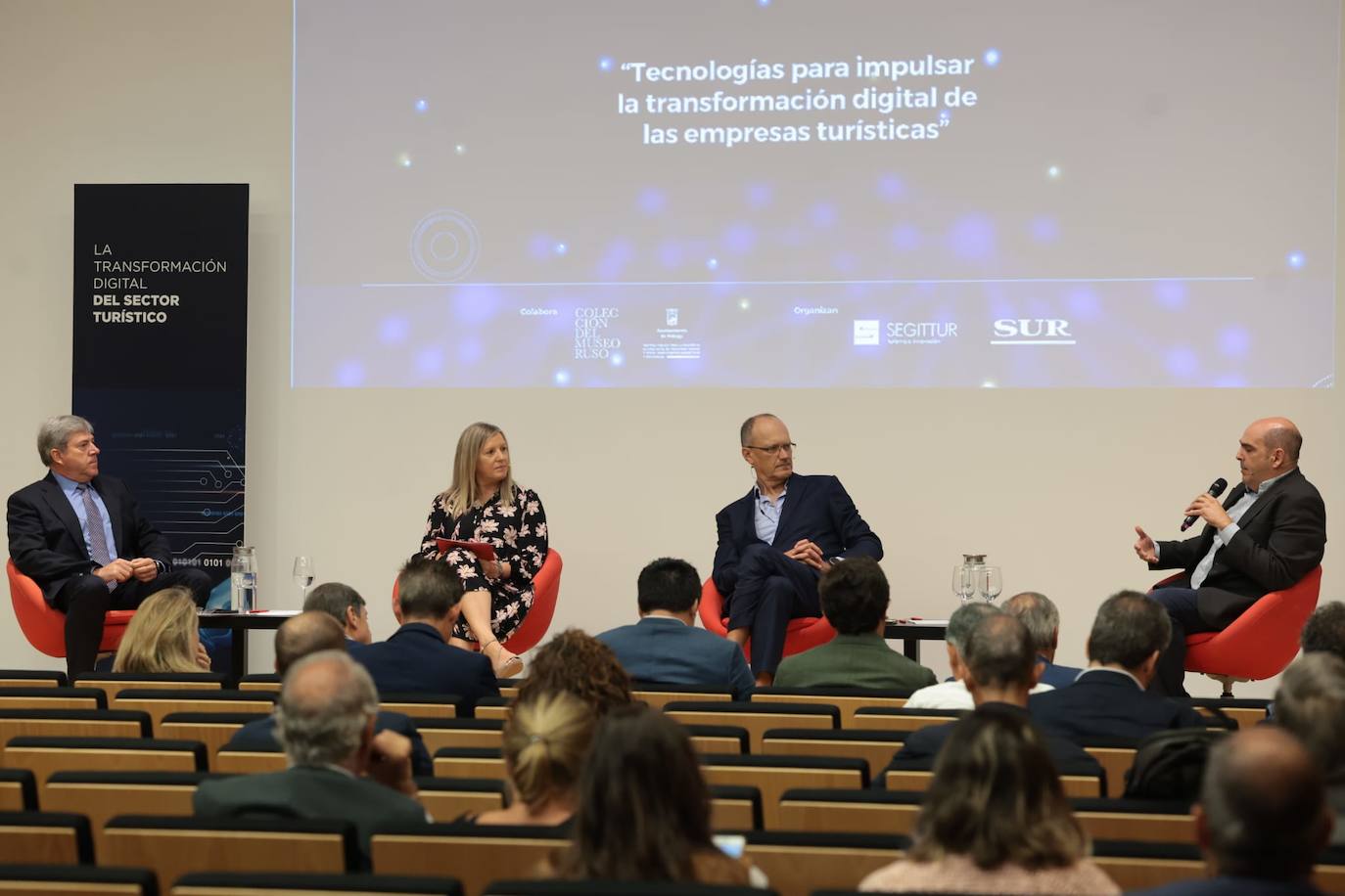 La jornada &#039;La transformación digital del sector turístico&#039;, en imágenes