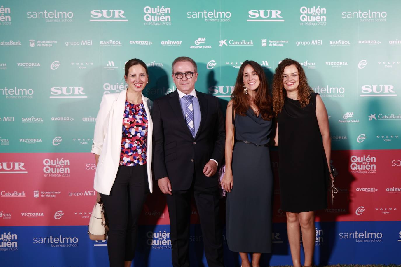 Vanesa González, Enrique Orcaray, Marian Gálvez y Sara González.