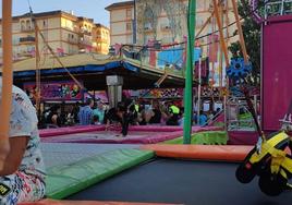 Atracciones paradas en el Día del Niño, en la Feria de Fuengirola.