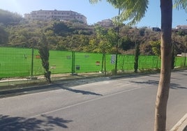 Imagen de las obras en la parcela de la urbanización Torrox-Park.