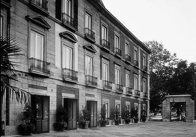 Palacio de Villahermosa, actual sede del Museo Thyssen y residencia de Martín Larios y su esposa en Madrid