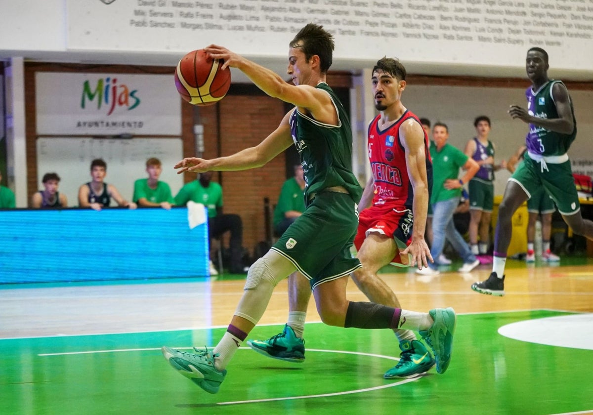 Rafa Santos, durante el partido contra el Jaén.