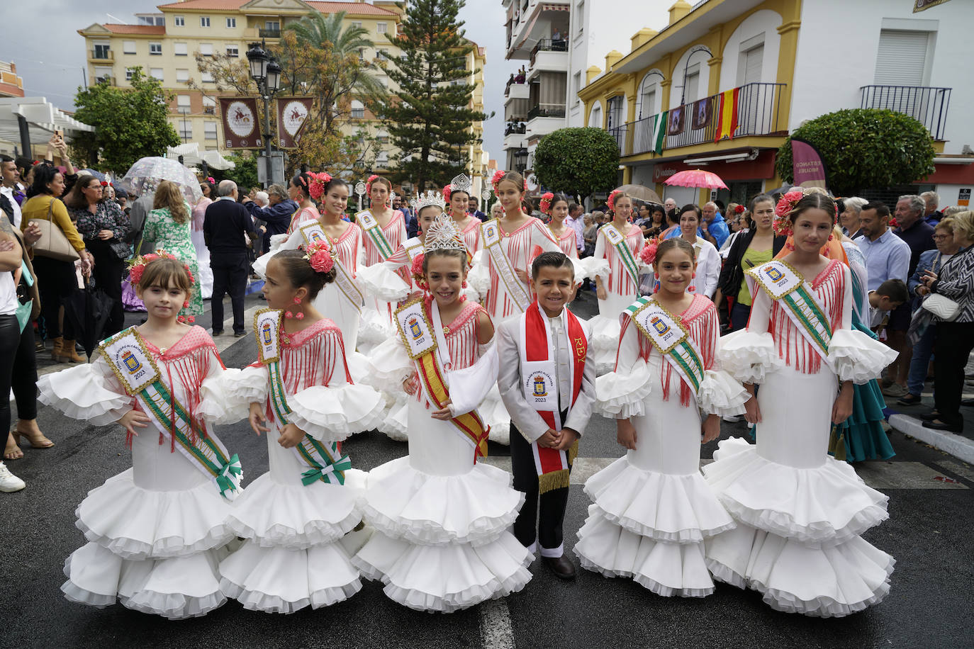 San Pedro Alcántara arropa a su patrón en el día grande de la Feria