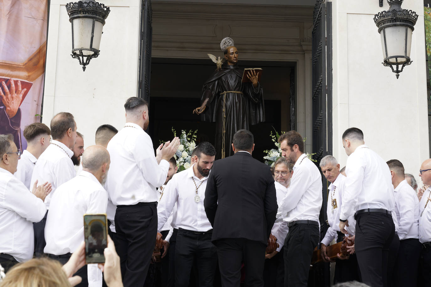 San Pedro Alcántara arropa a su patrón en el día grande de la Feria