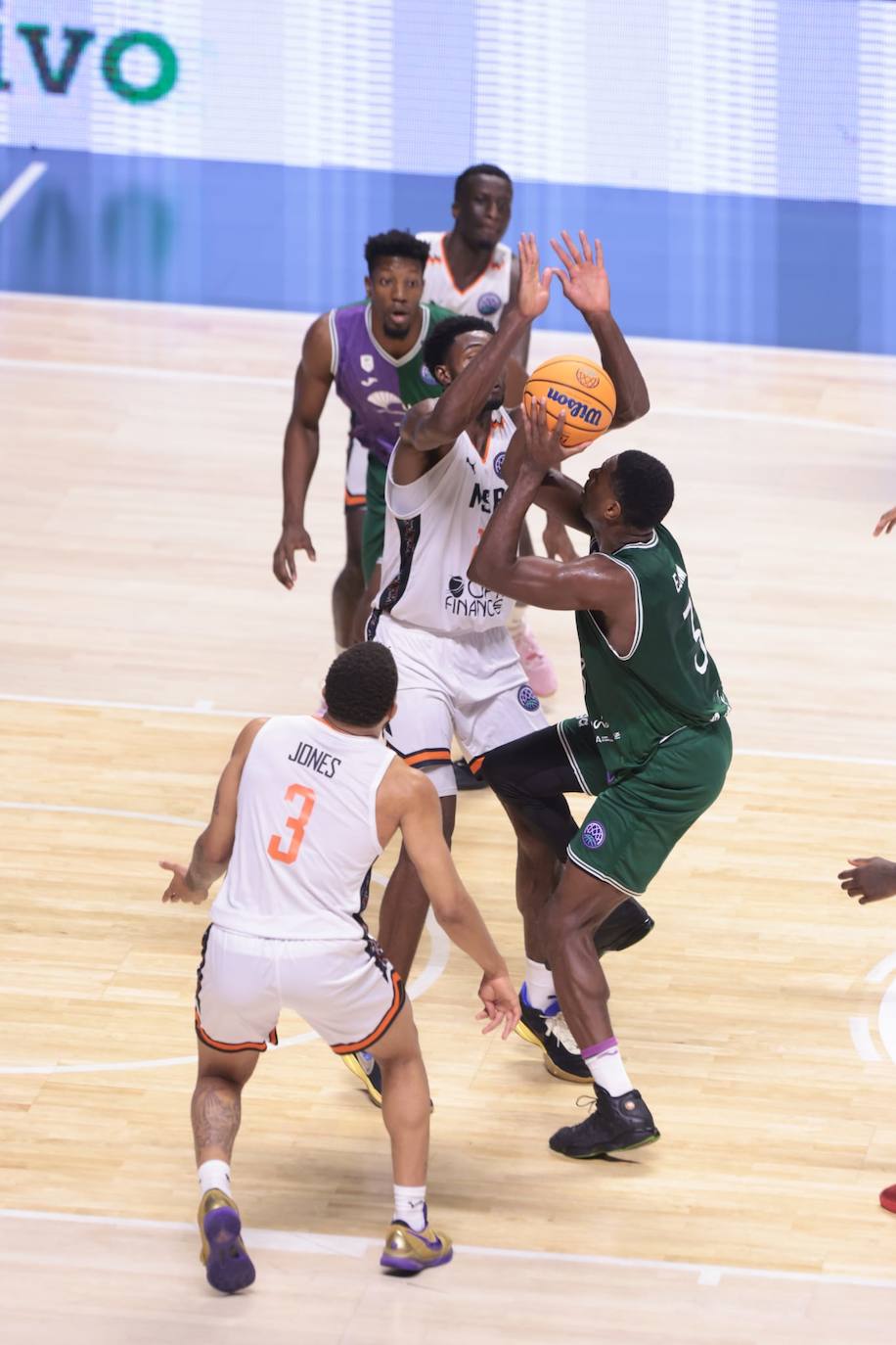 El Unicaja-Le Mans, en imágenes