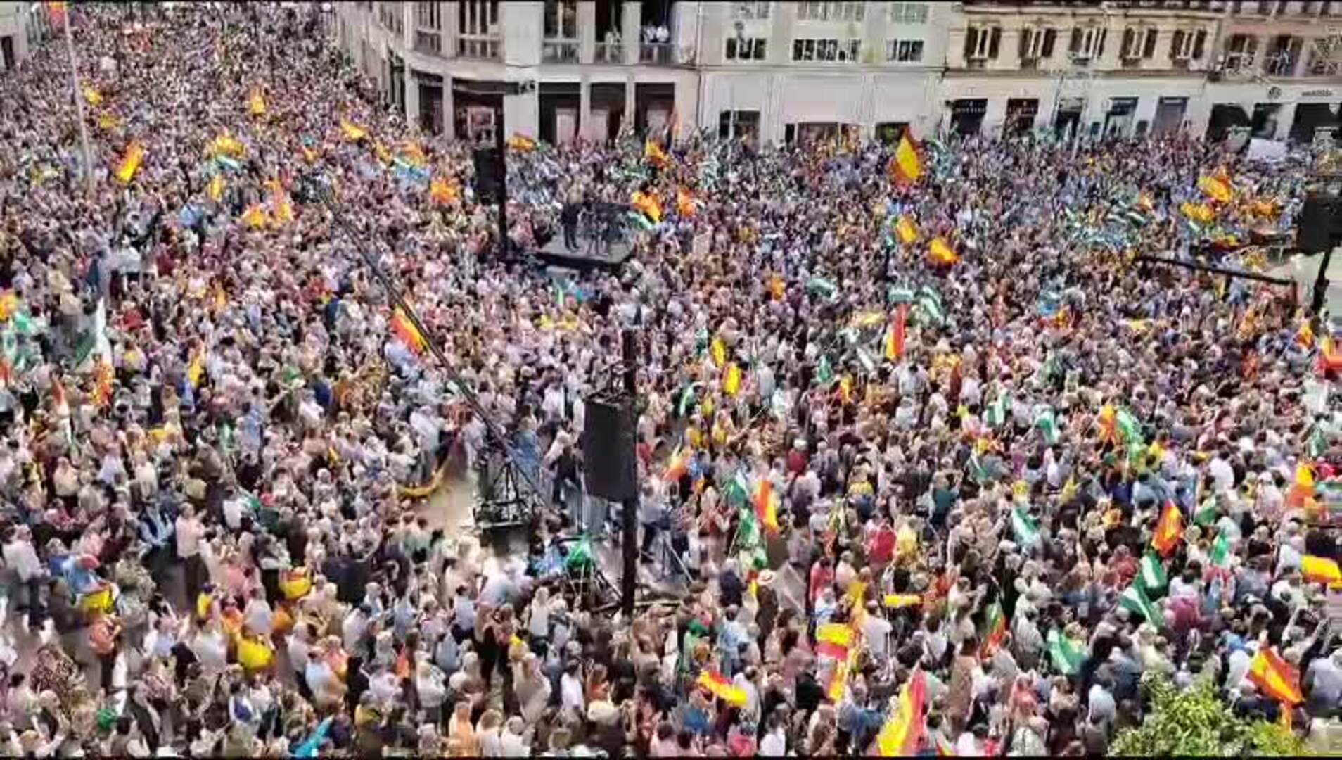 Concentración del PP en Málaga contra la amnistía: lleno en la plaza de la Constitución