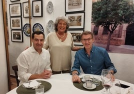 Emilia, junto a Alberto Núnez Feijóo y Juanma Moreno.