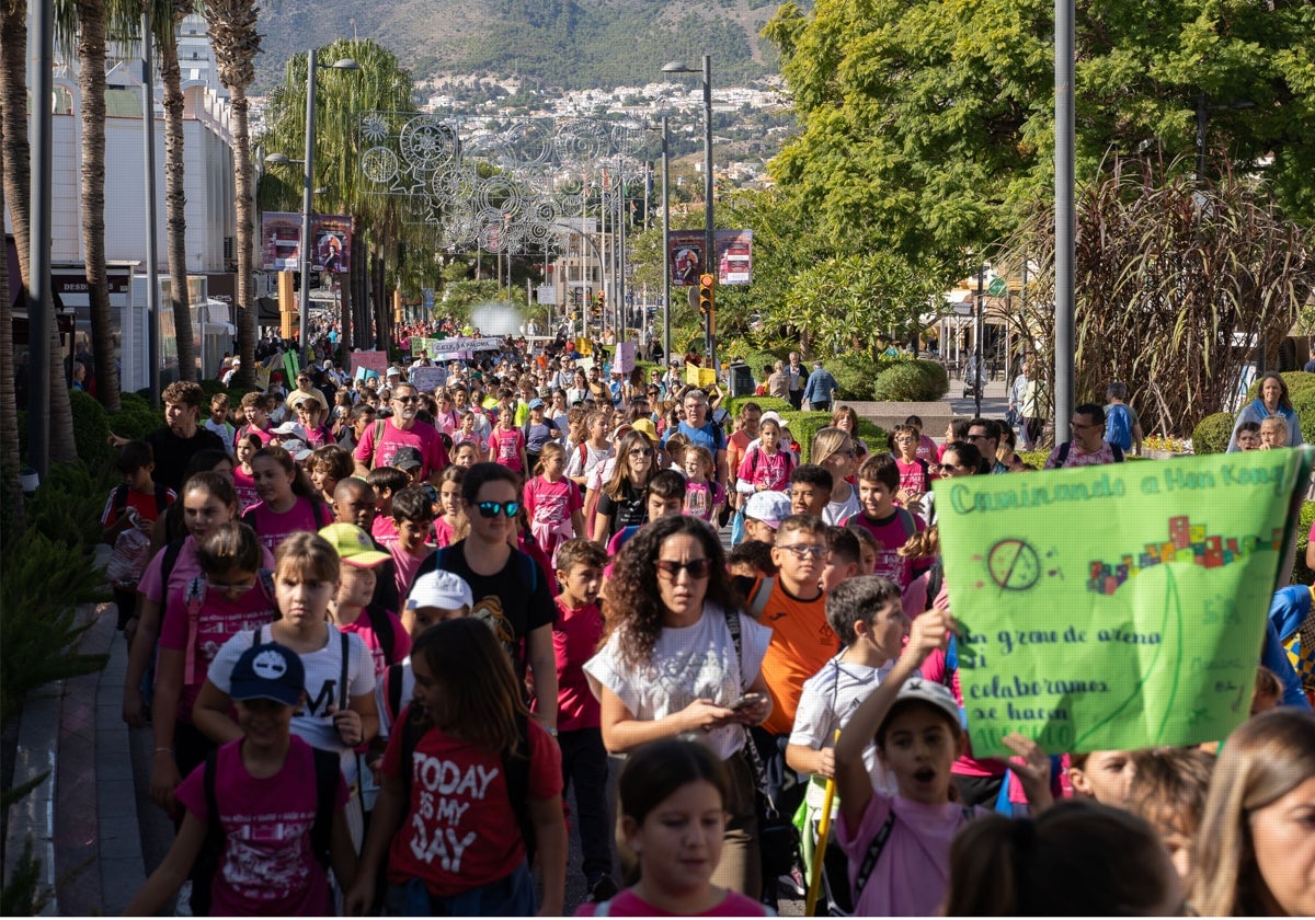 Participantes en la caminata.