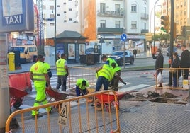 Operarios trabajando en la zona de Fuente Olletas esta semana.
