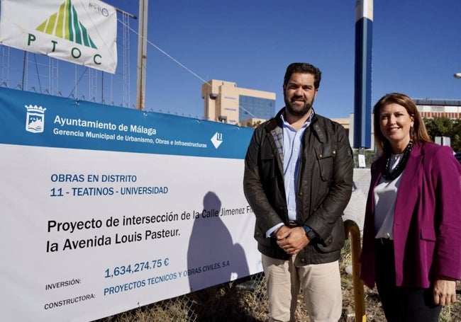 Borja Vivas y Carmen Casero, durante la visita a las obras.