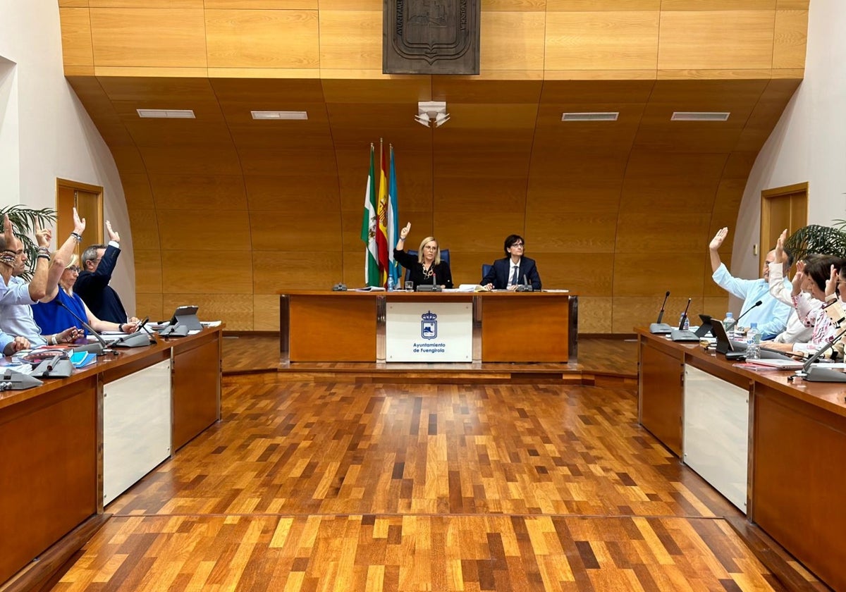 Pleno en el Ayuntamiento de Fuengirola, en una imagen de archivo.