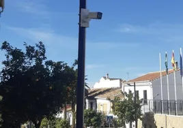 Una de las cámaras de videovigilancia nuevas en Villanueva de la Concepción.