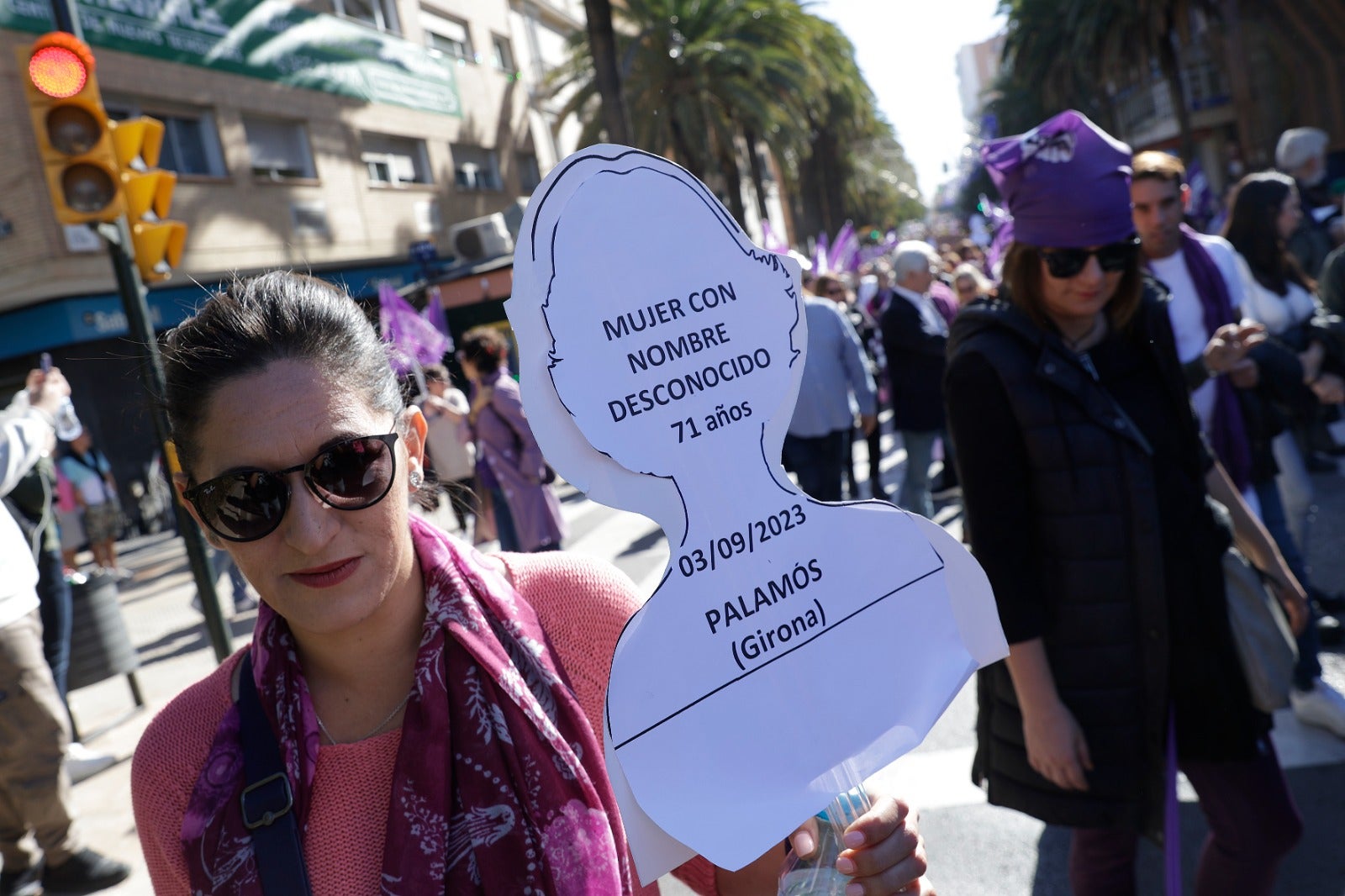 Unas 3.000 personas participan en la manifestación del 25N en Málaga