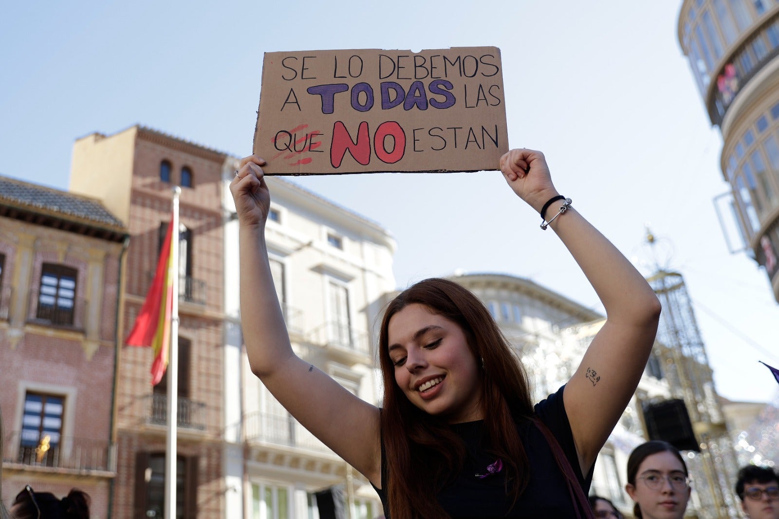 Unas 3.000 personas participan en la manifestación del 25N en Málaga