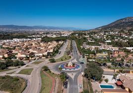 La parcela está a la izquierda de la zona de la Pirámide, en unos terrenos que todavía están sin urbanizar, entre Taralpe y Los Pinos.