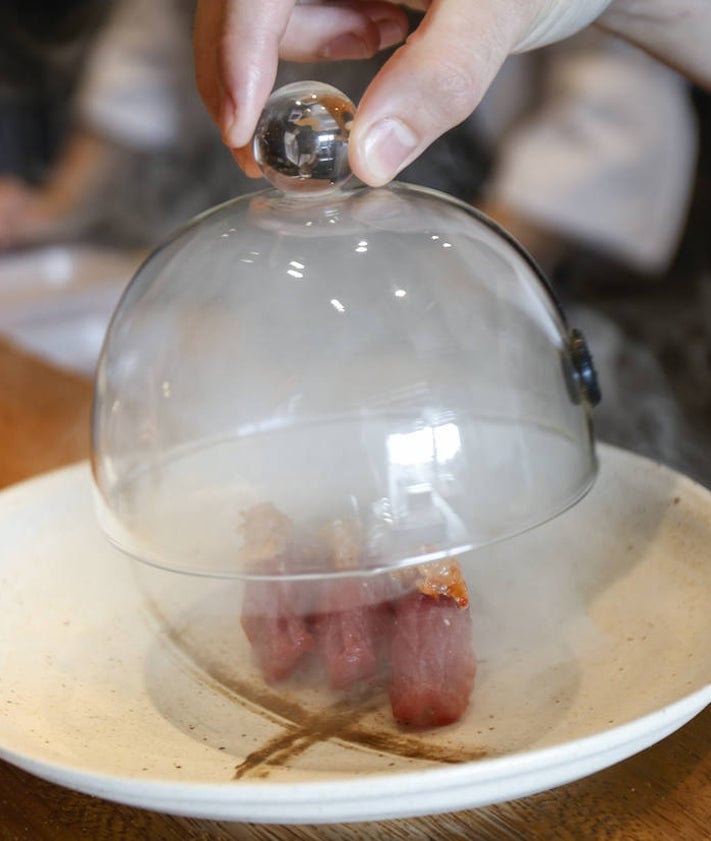 Imagen secundaria 2 - Así es el nuevo Ta-kumi, el restaurante japonés de Mundo Nuevo