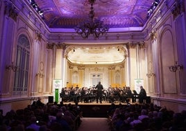 Imagen del escenario durante la actuación de la Banda de Música de Churriana.