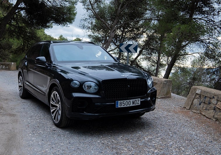 Bentley Bentayga EWB.