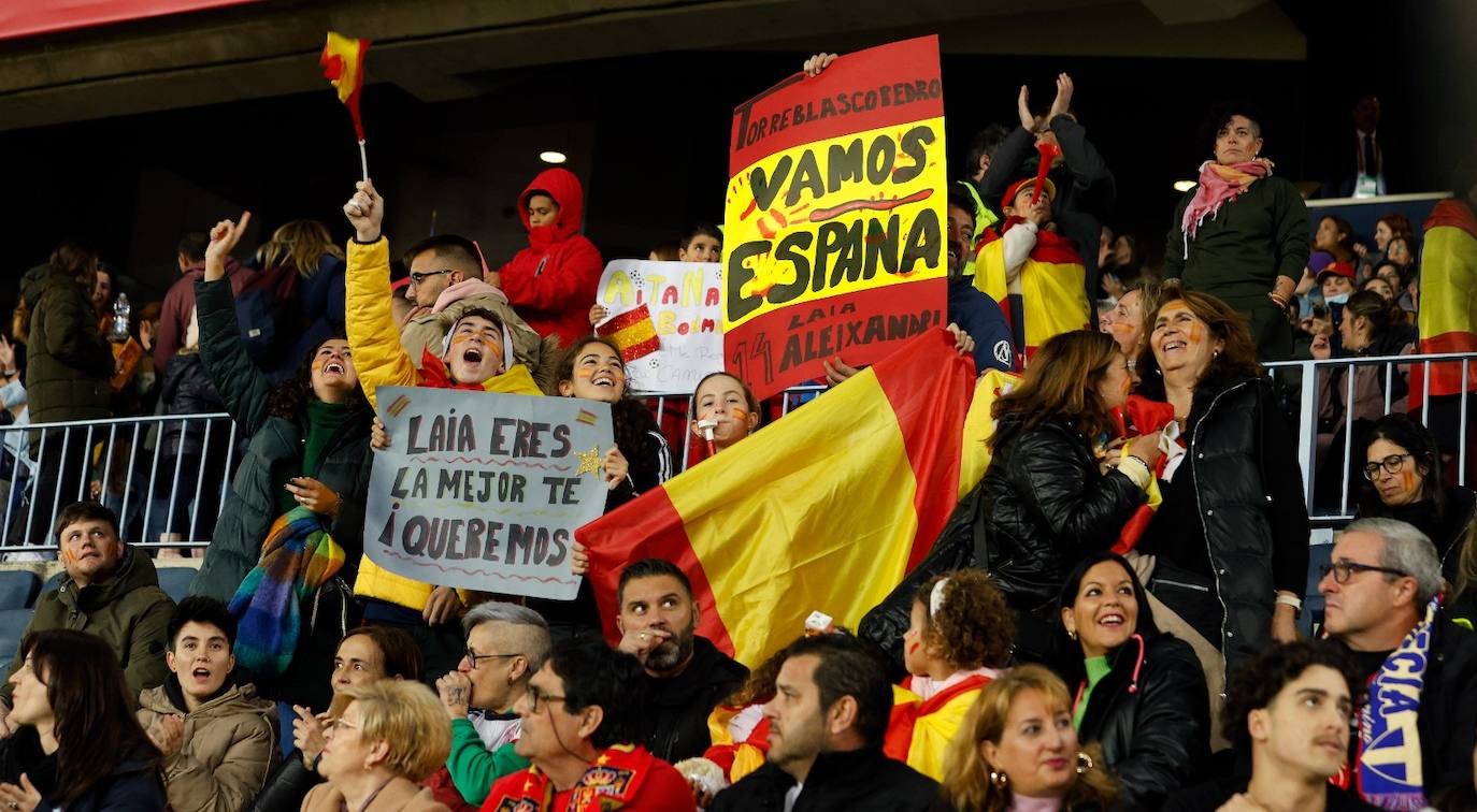 El España- Suecia en La Rosaleda, en imágenes