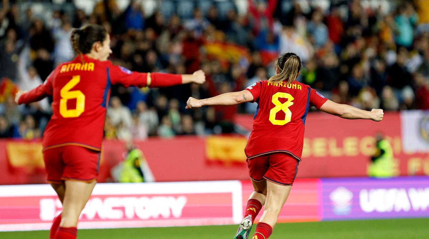 El España- Suecia en La Rosaleda, en imágenes