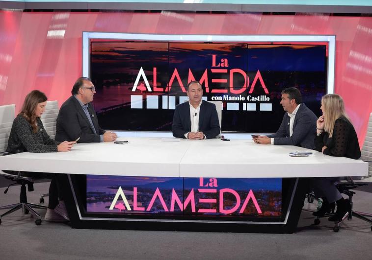 El consejero Arturo Bernal y el matemático Salvador Merino, esta noche en 'La Alameda'