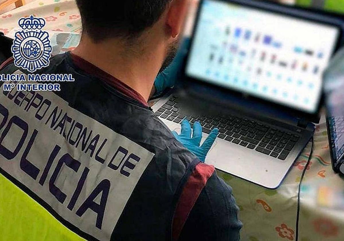 La Comisaría Provincial de Málaga alerta ante posibles delitos de 'sextorsión' o chantaje sexual