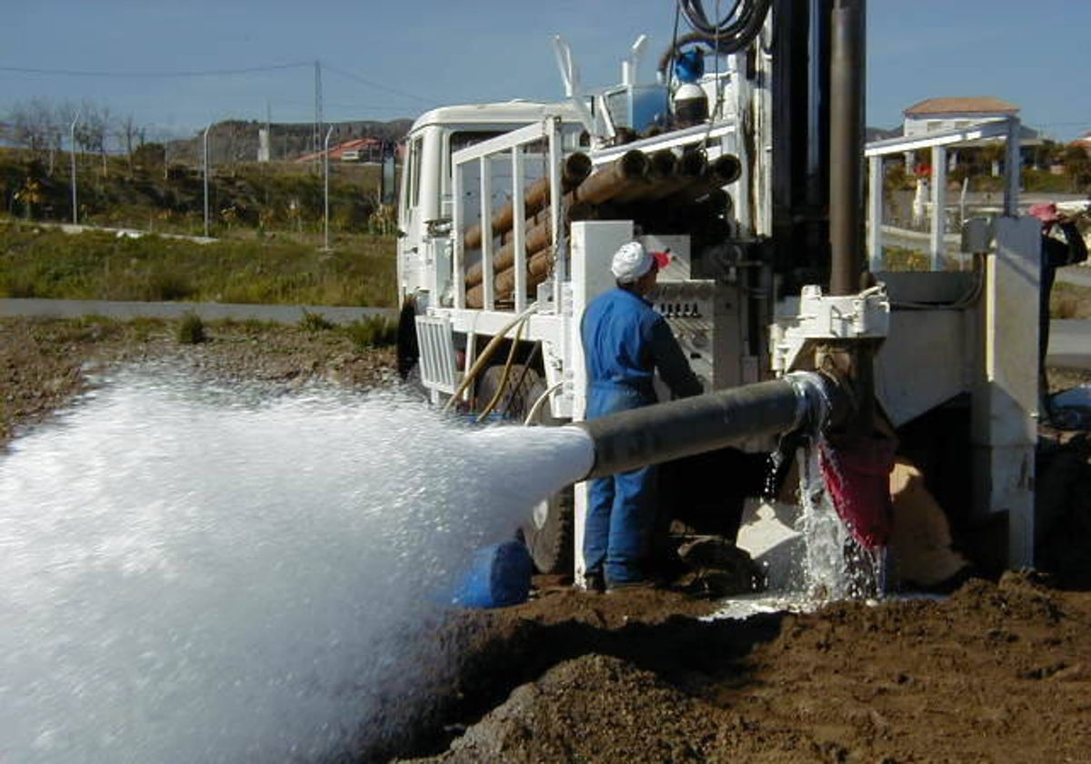Málaga se prepara para la sequía extrema y ensaya la recarga de acuíferos con agua regenerada