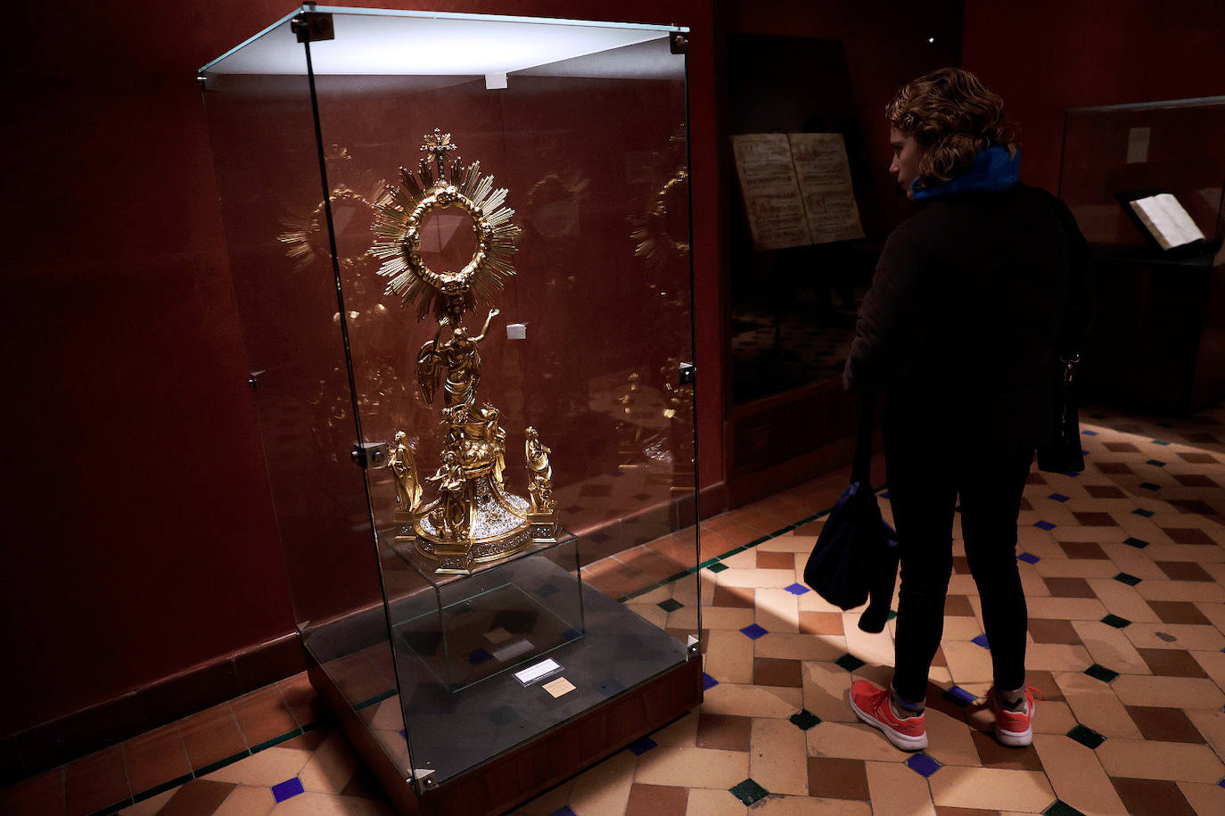 Una exposición rescata partituras únicas y «tesoros» del archivo de la Catedral de Málaga