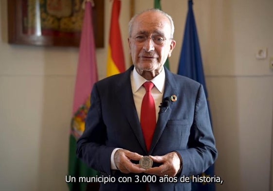 De la Torre, en una imagen de la felicitación de Navidad.