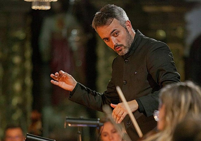 A sus 36 años, lleva 12 siendo director de orquesta.