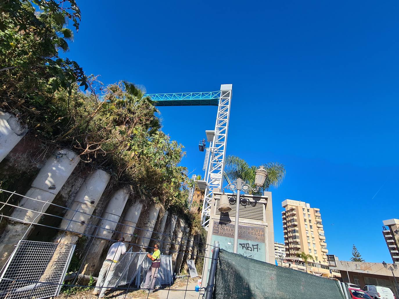 Nuevo atractivo en el Parque de La Batería de Torremolinos: un ascensor panorámico de 28,8 metros