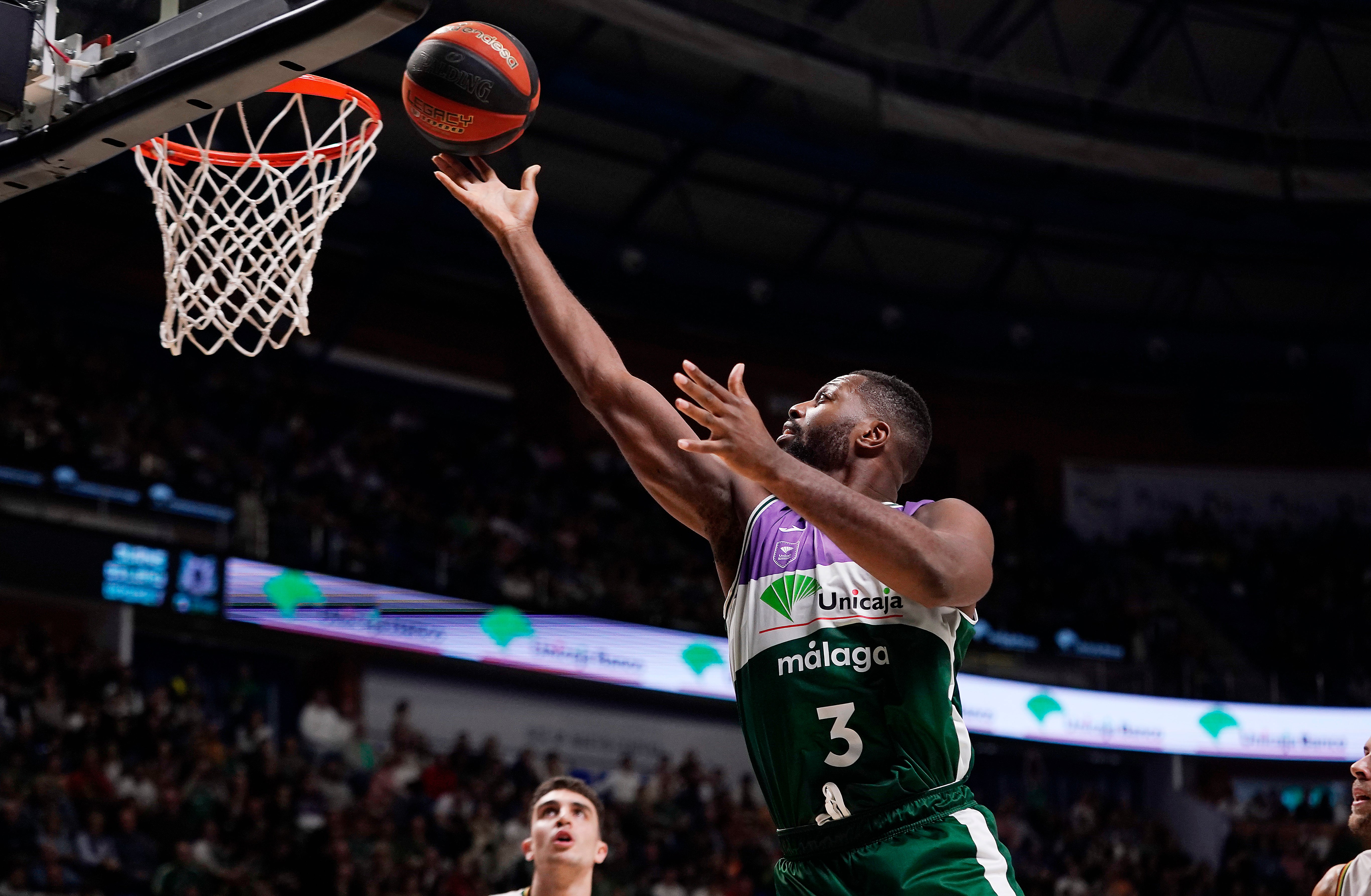 La defensa guía al Unicaja hacia la Copa