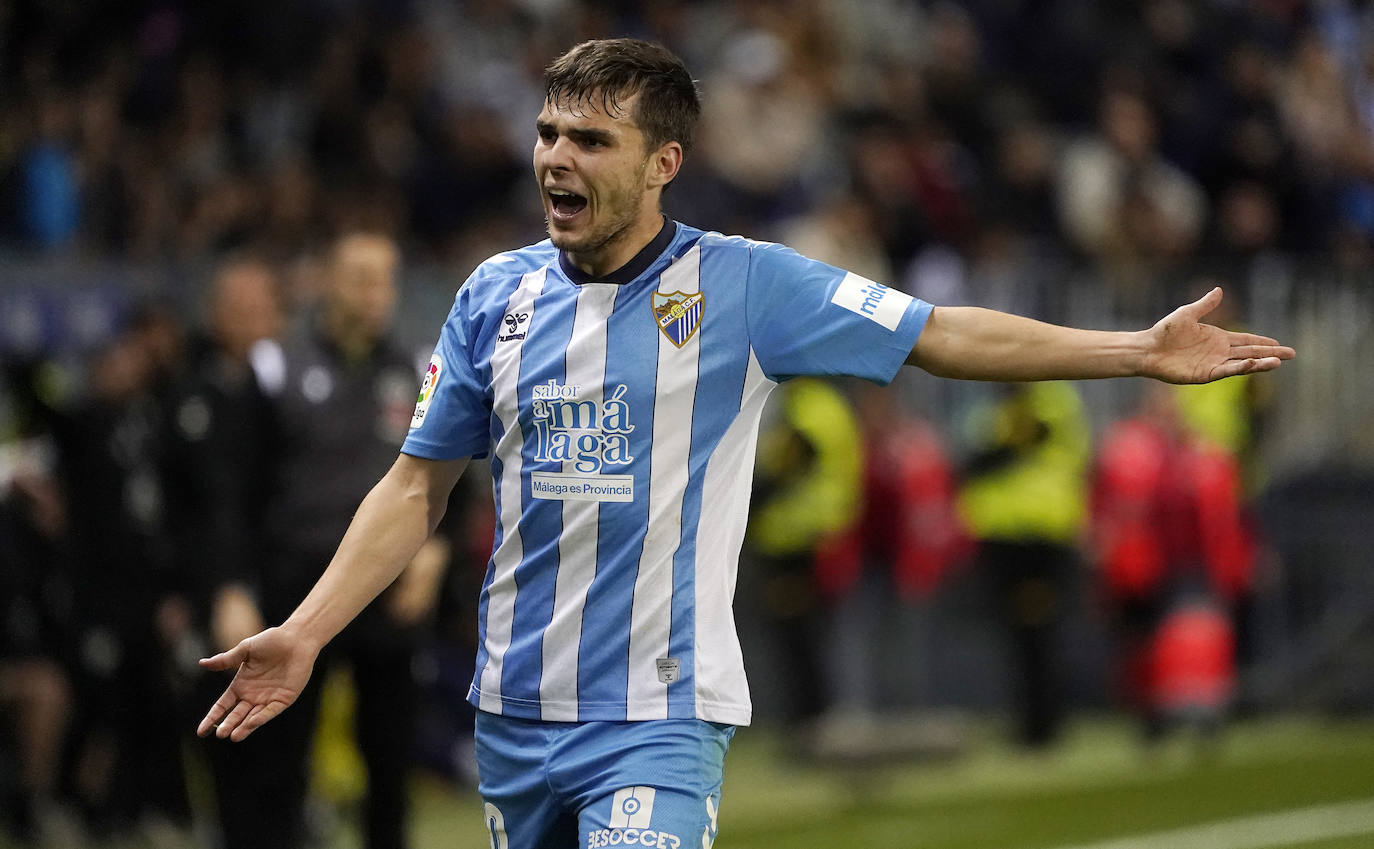 La Rosaleda pasó del 'Manolo, vete ya' a celebrar el empate en menos de un minuto