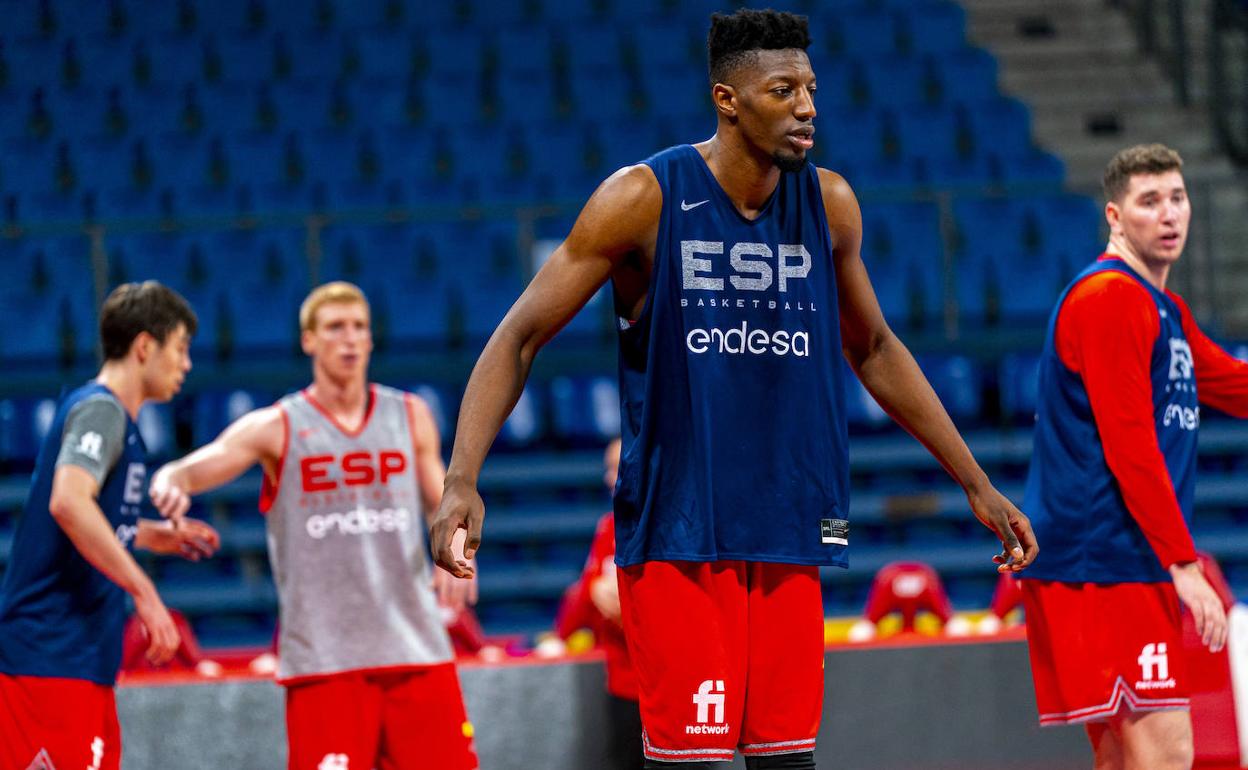 Yankuba Sima, en un entrenamiento con España en Pesaro (Italia) en la última ventana FIBA. 