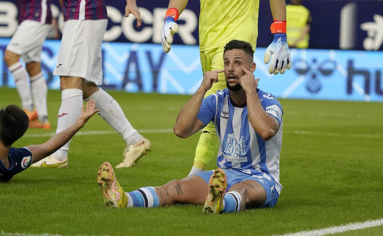 Fran Sol, en un partido con el Málaga esta temporada.