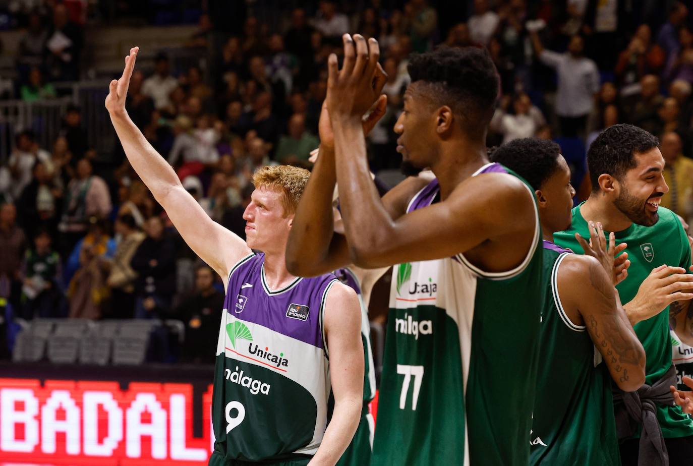 El Unicaja se exhibe ante el Río Breogán (100-66). 