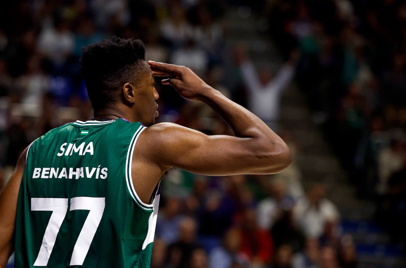 El Unicaja se exhibe ante el Río Breogán (100-66). 