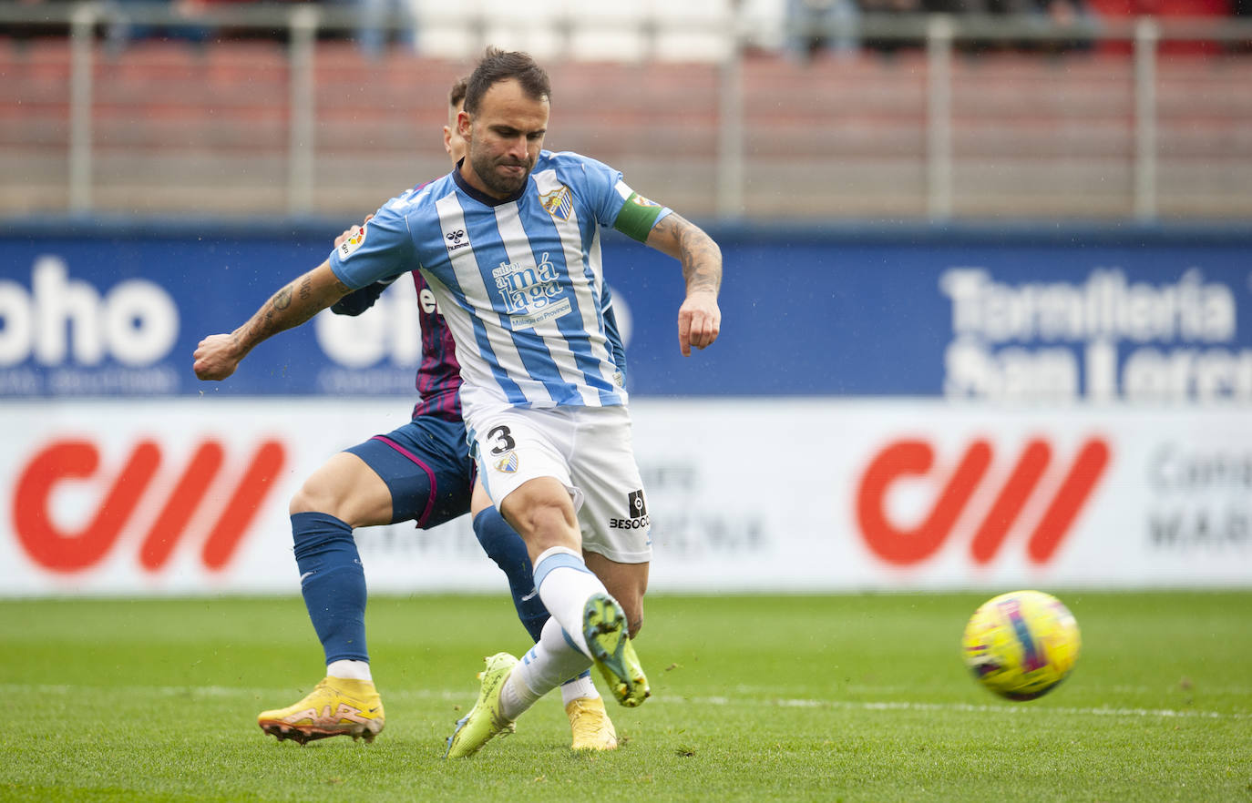 Fotos: Las mejores imágenes del Eibar - Málaga