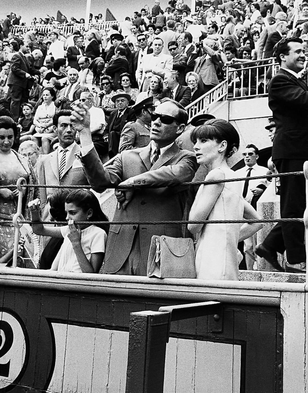 Con Mel Ferrer en una corrida de la Feria de Málaga (1964)