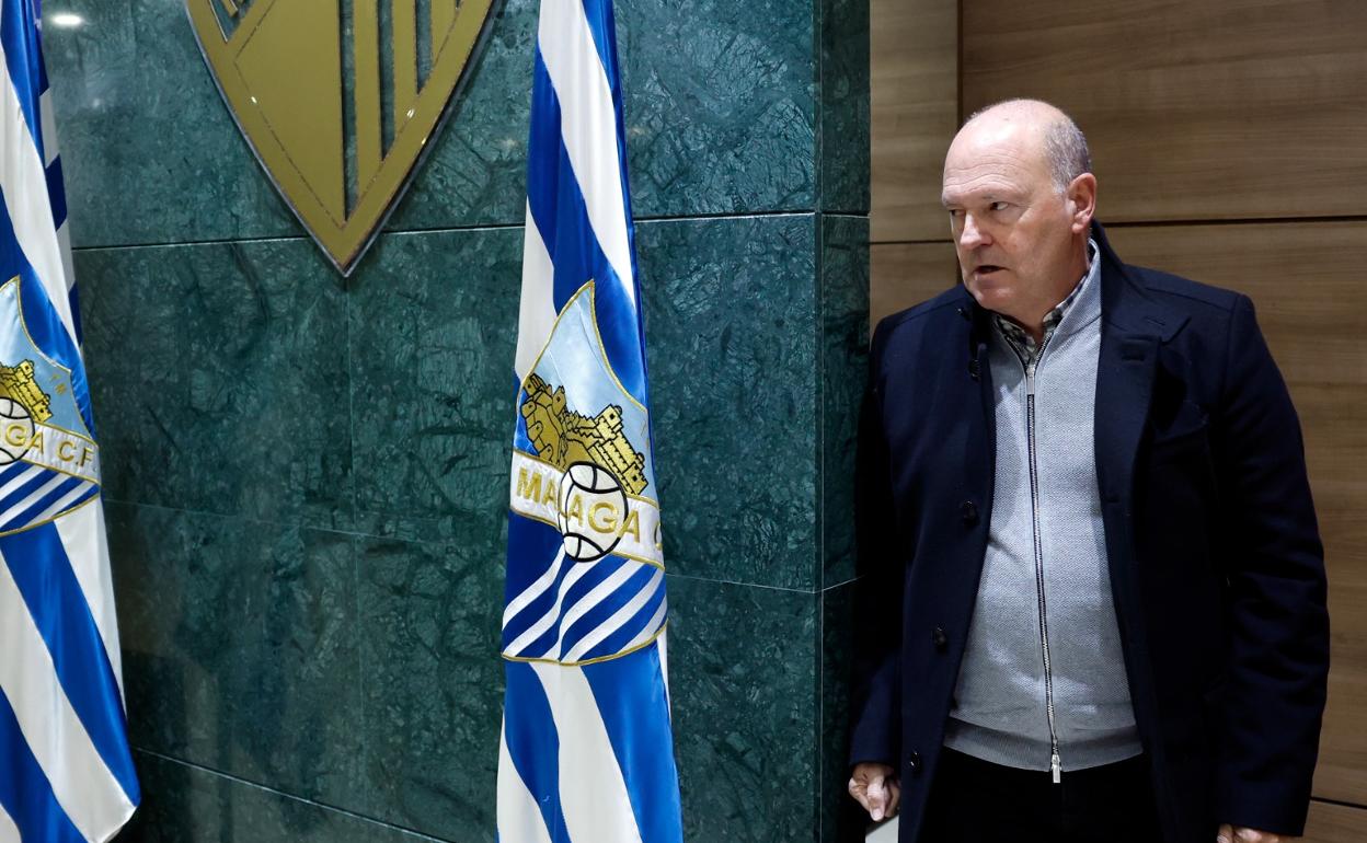 Pepe Mel, poco antes de comenzar la rueda de prensa de su despedida del Málaga. 