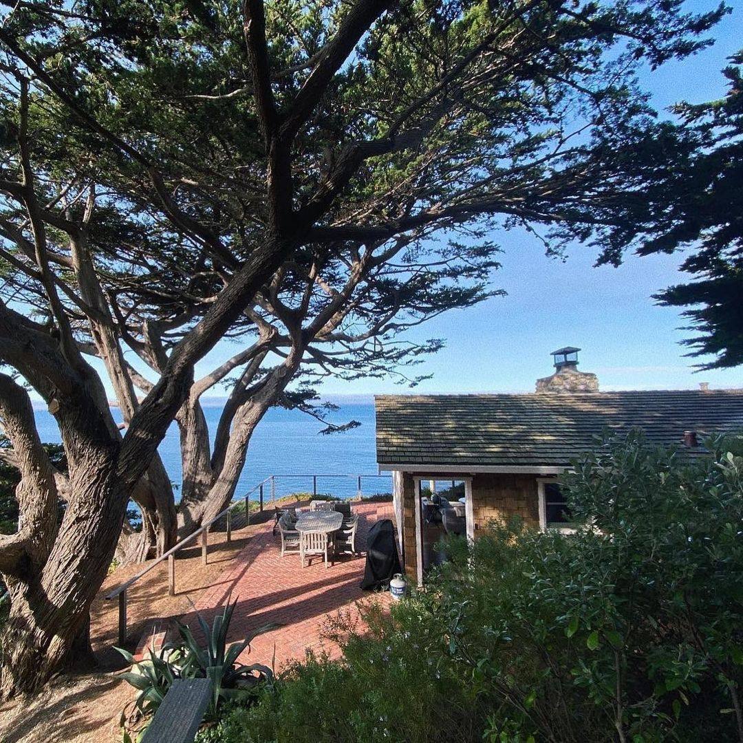 La casa del acantilado, en Monterey, California