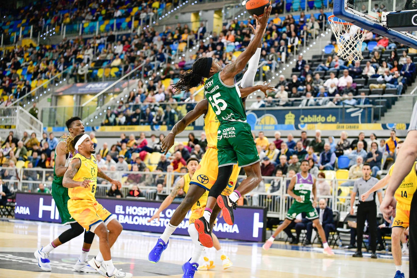 Derrota del Unicaja ante el Gran Canaria (88-70). 