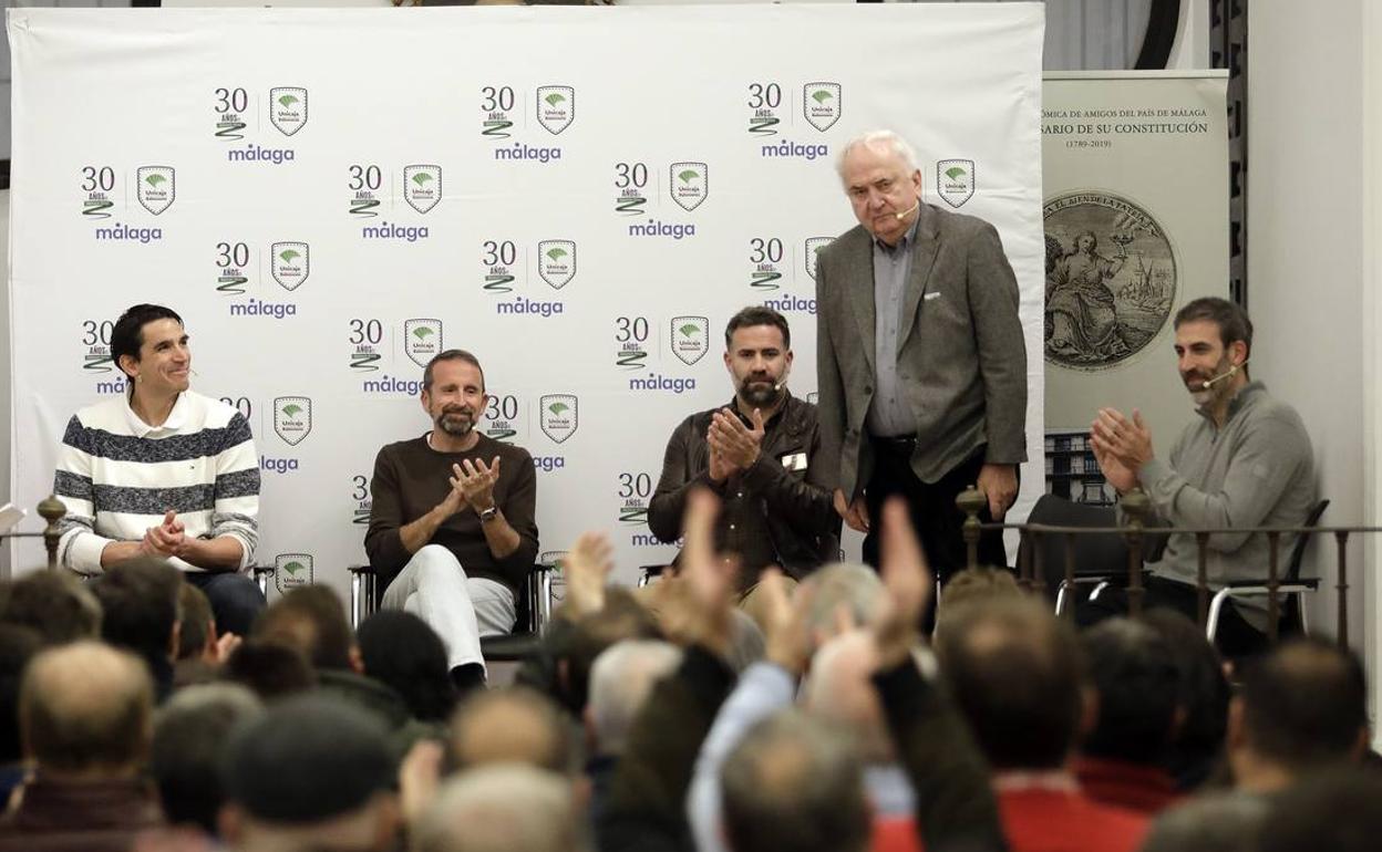 Suárez, Plaza, Cabezas, Maljkovic y Berni durante la charla de ayer. 