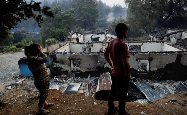 La oleada de incendios ha calcinado más de un millar de casas.